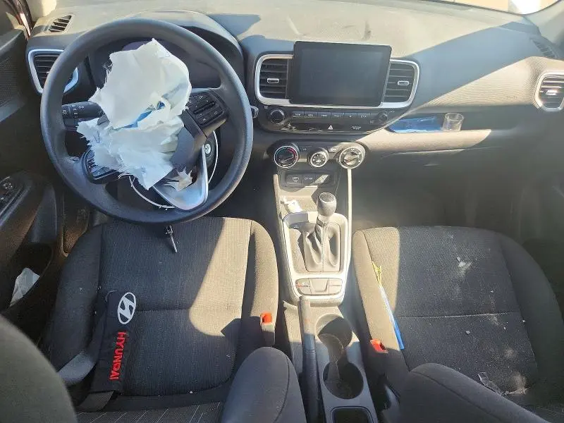 2023 HYUNDAI VENUE SE  