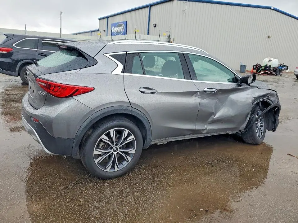 2018 INFINITI QX30 PREMIUM  