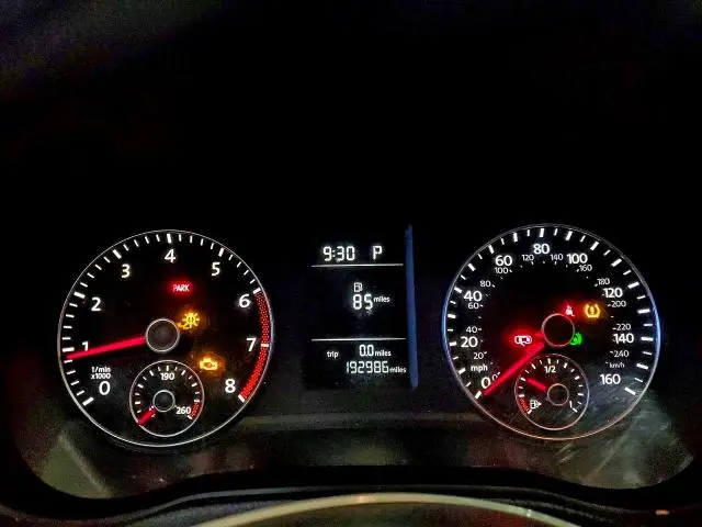 2015 VOLKSWAGEN PASSAT S  