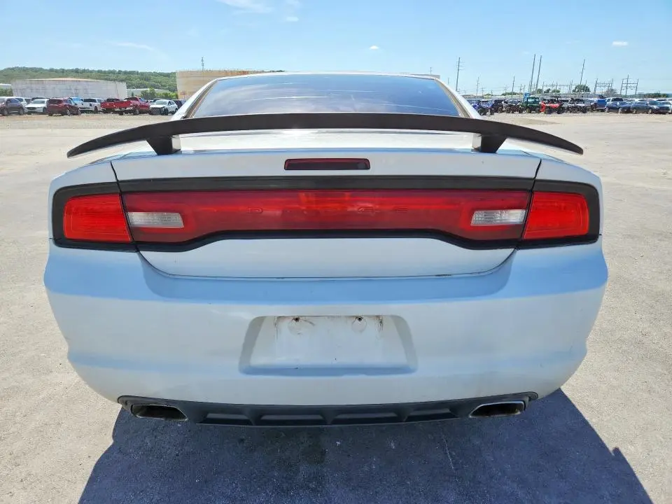 2013 DODGE CHARGER SE  