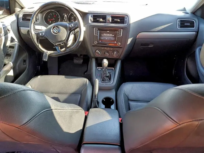 2017 VOLKSWAGEN JETTA SE  