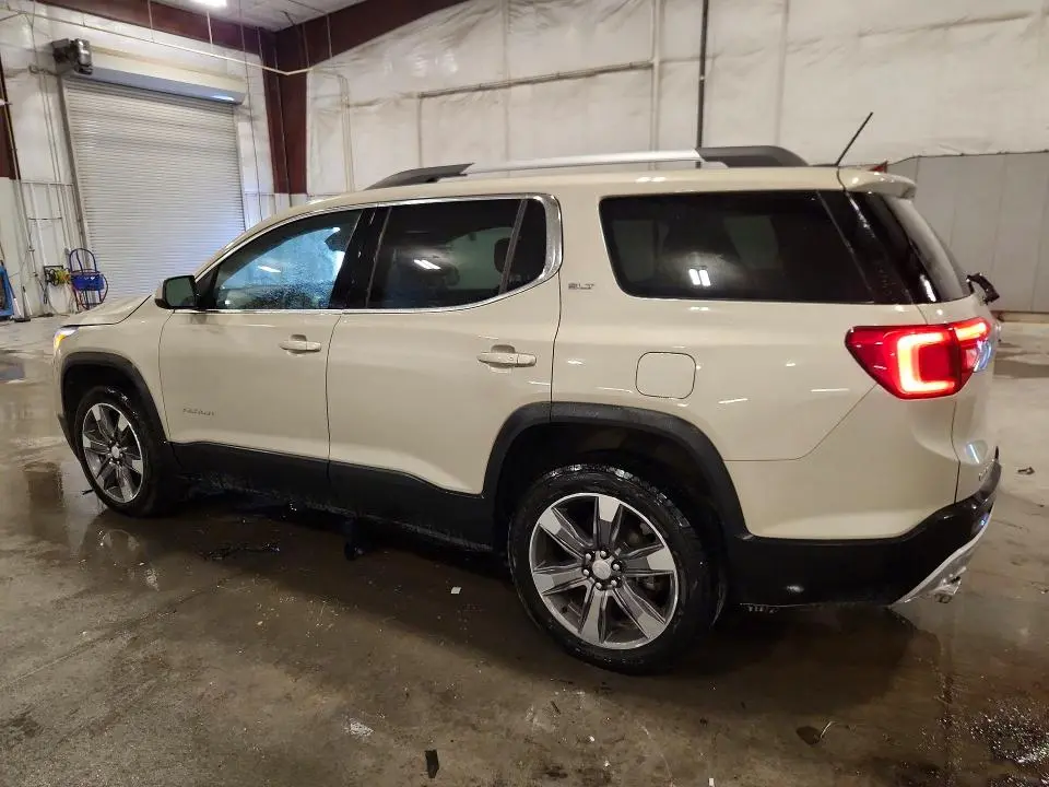 2017 GMC ACADIA SLT-2  