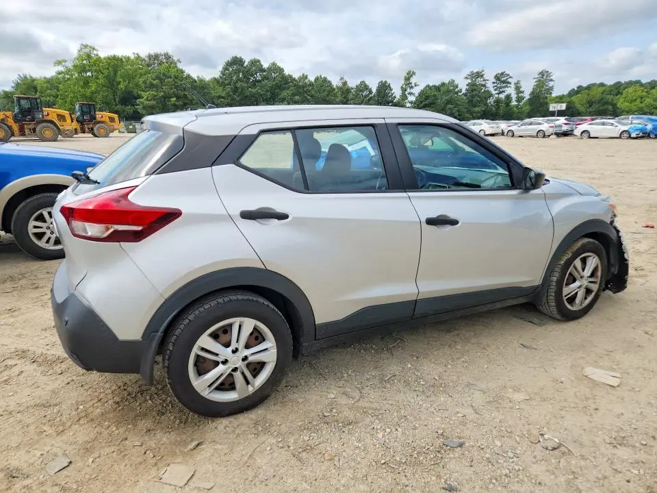 2020 NISSAN KICKS S  