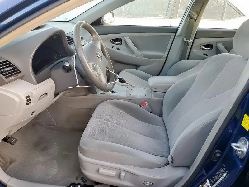 2011 TOYOTA CAMRY BASE  
