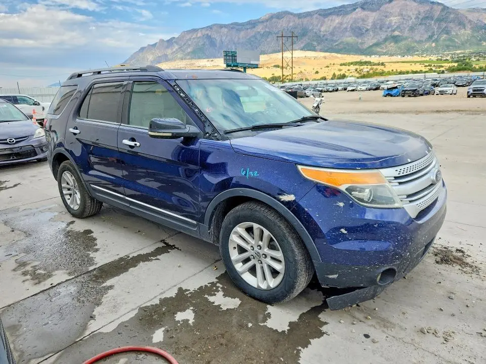 2011 FORD EXPLORER XLT  