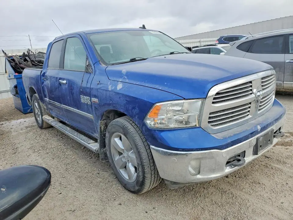 2017 RAM 1500 SLT  
