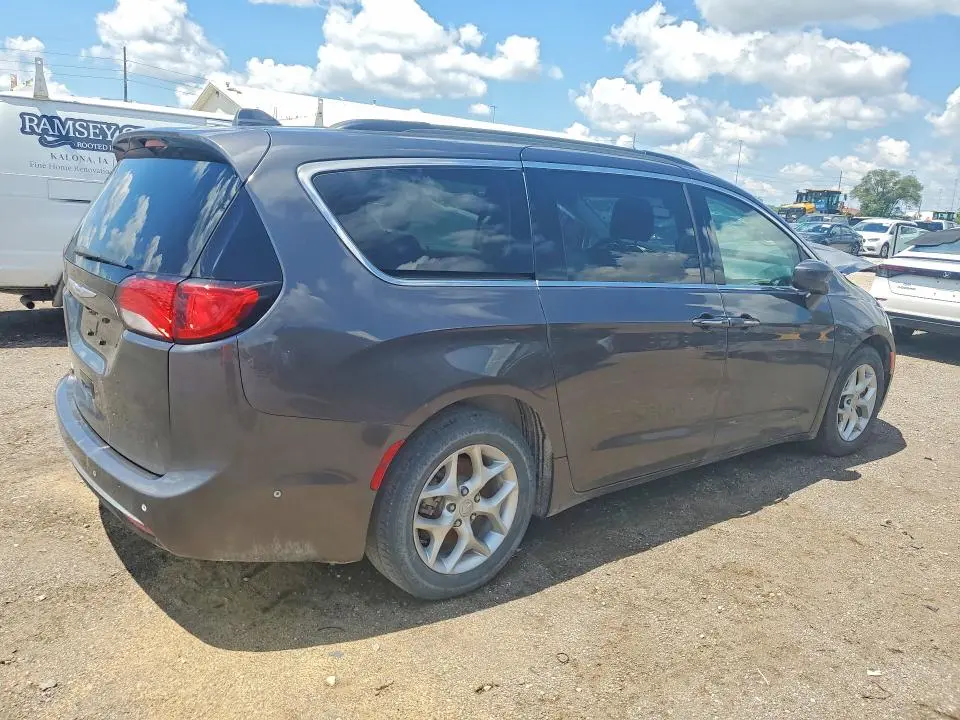 2019 CHRYSLER PACIFICA   