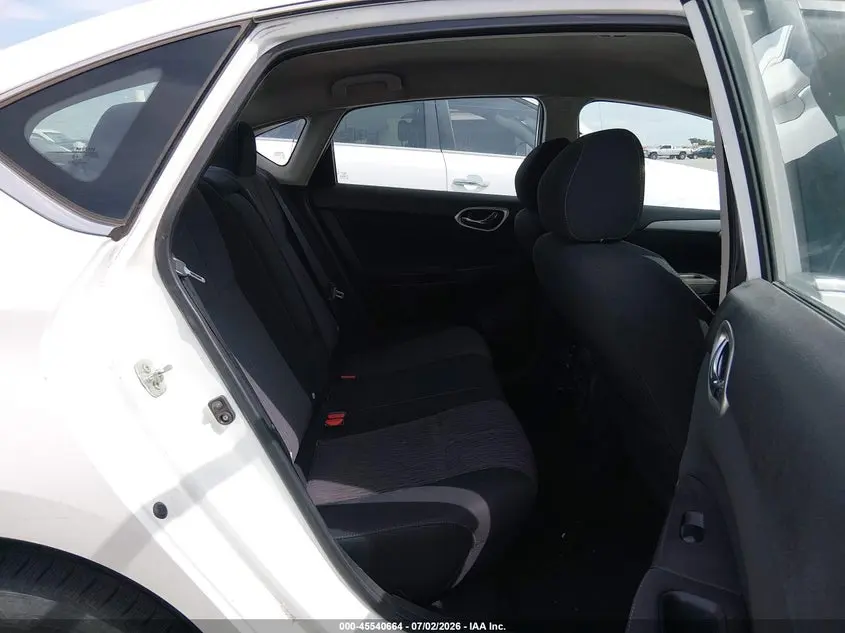 2015 NISSAN SENTRA SV