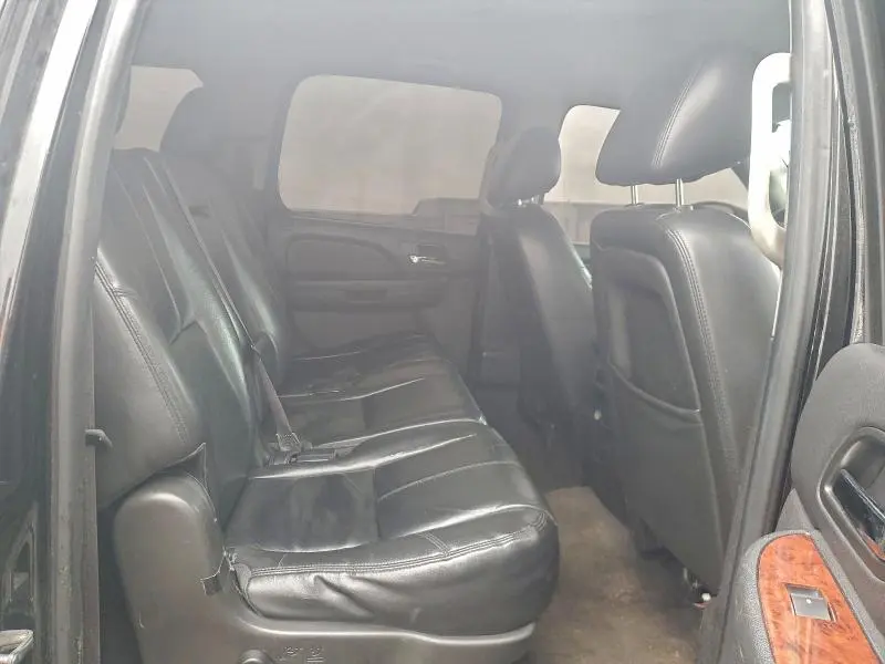 2014 CHEVROLET SUBURBAN K1500 LT  