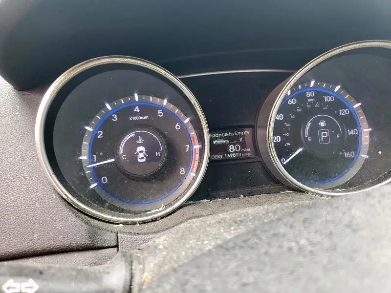 2011 HYUNDAI SONATA SE