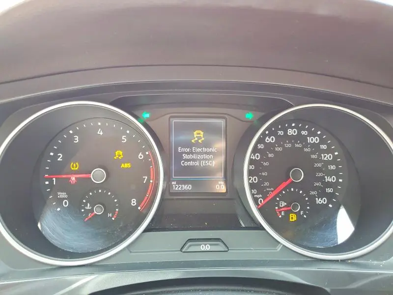 2018 VOLKSWAGEN TIGUAN SE  