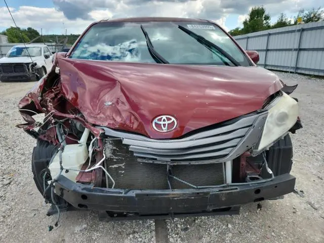 2014 TOYOTA SIENNA XLE