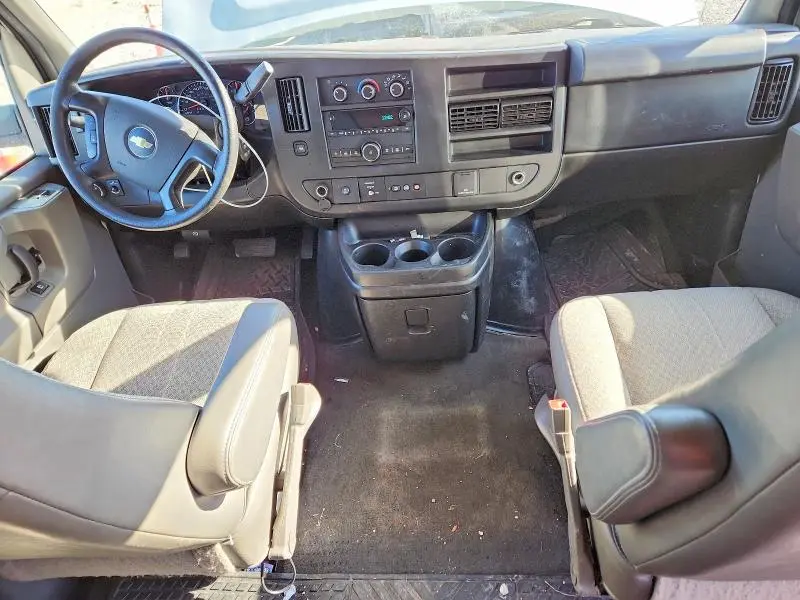 2015 CHEVROLET EXPRESS G3500 LT  