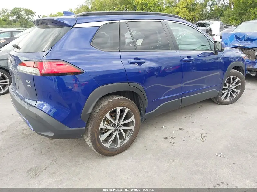 2023 TOYOTA COROLLA CROSS XLE