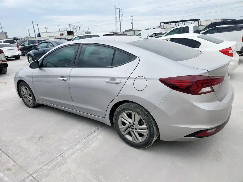 2020 HYUNDAI ELANTRA SEL  