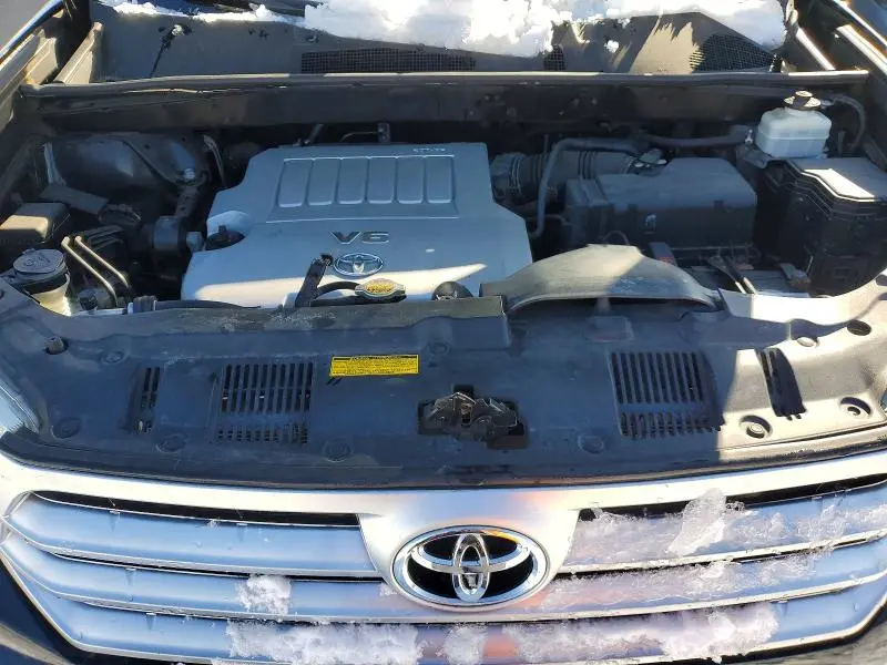 2012 TOYOTA HIGHLANDER BASE  