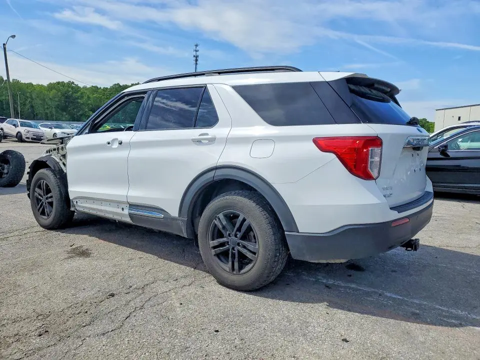 2022 FORD EXPLORER XLT  