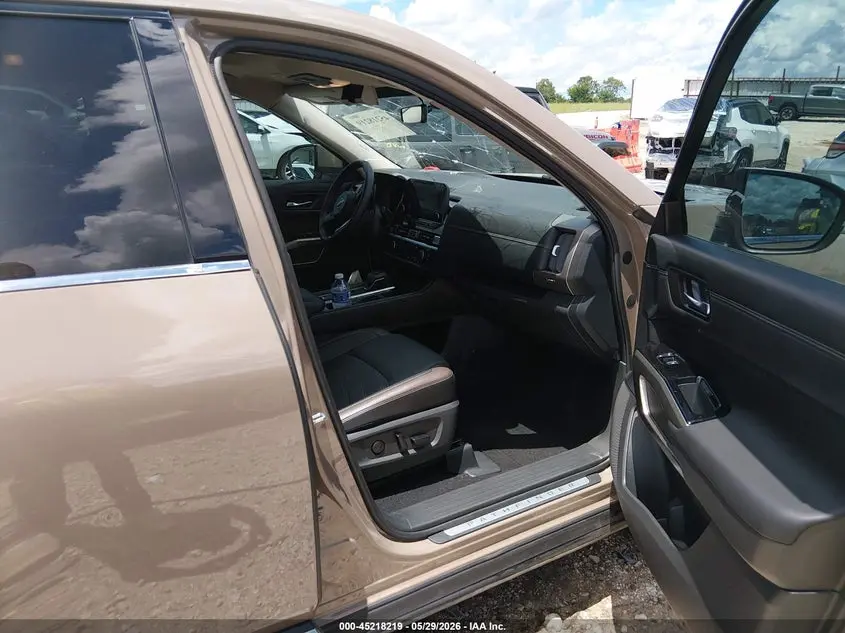 2024 NISSAN PATHFINDER PLATINUM FWD