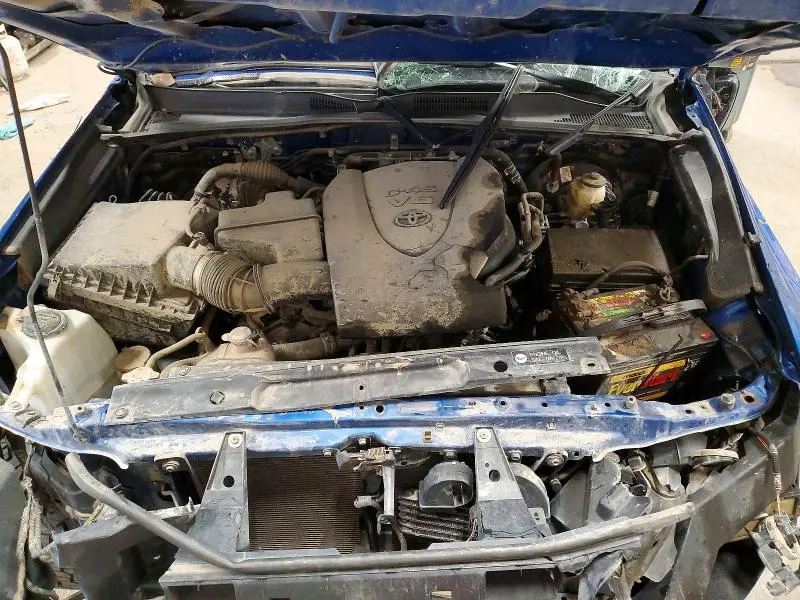2018 TOYOTA TACOMA SR5 V6  