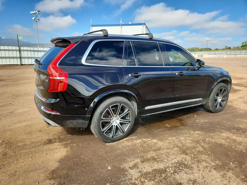 2016 VOLVO XC90 T6  