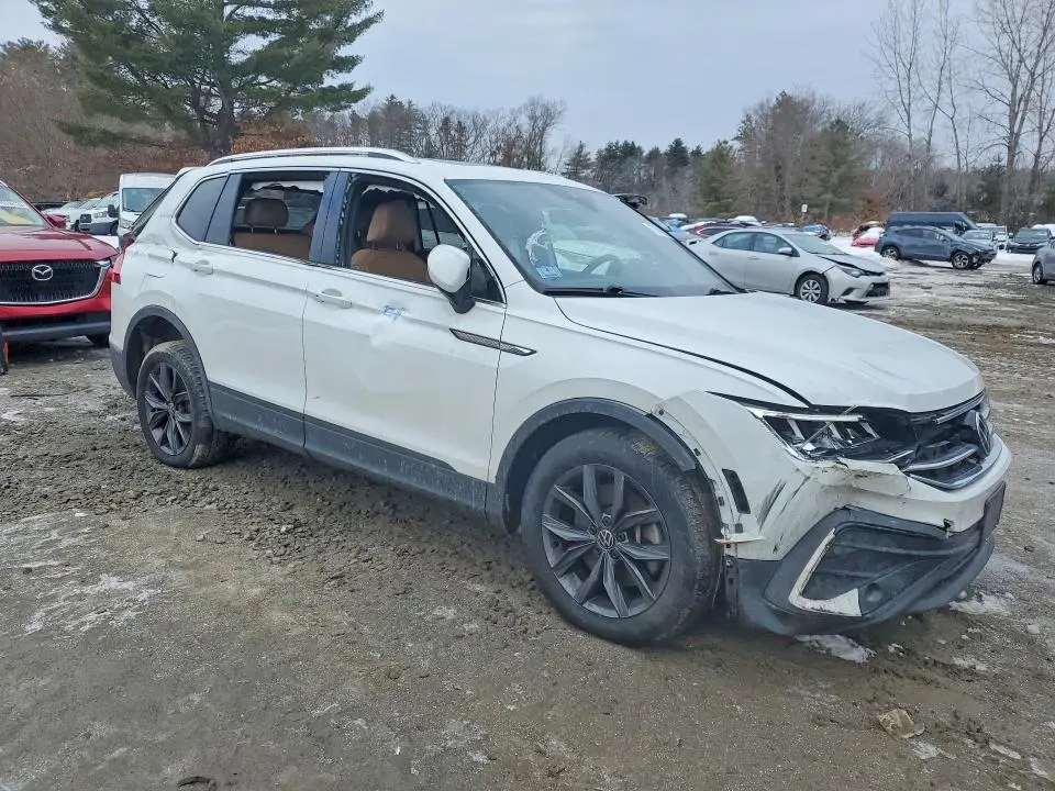 2024 VOLKSWAGEN TIGUAN SE  