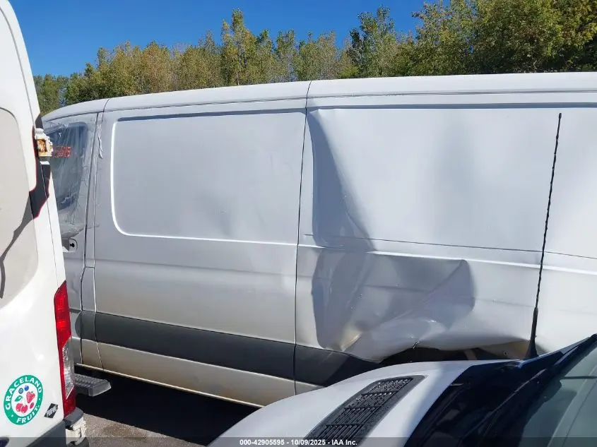 2022 MERCEDES-BENZ SPRINTER 2500 STANDARD ROOF V6