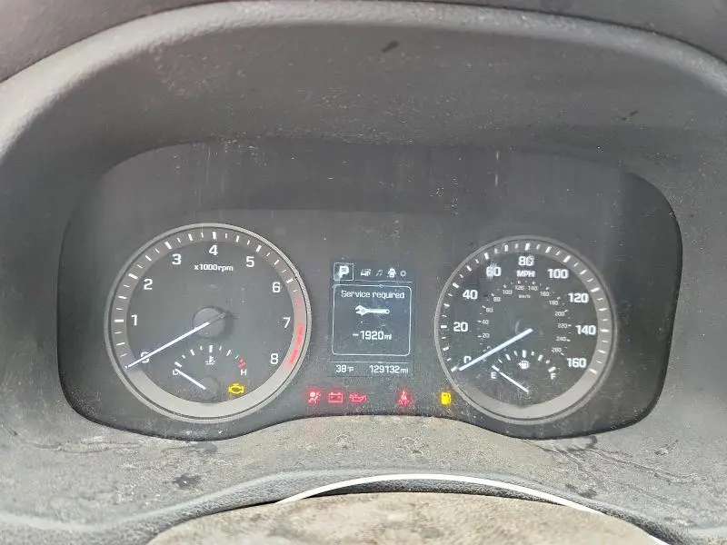 2018 HYUNDAI TUCSON SE  
