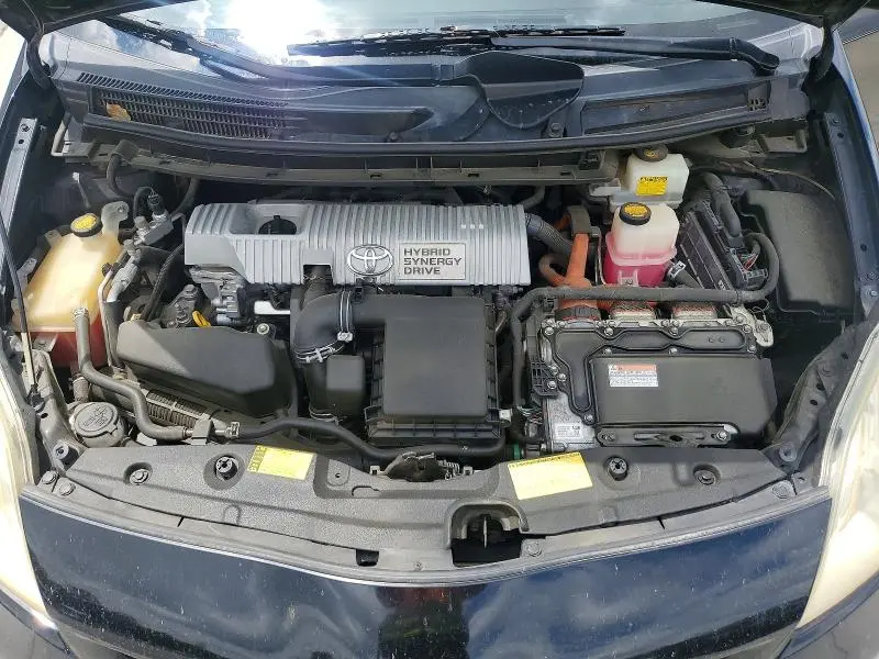2013 TOYOTA PRIUS PERSONA SERIES SE  