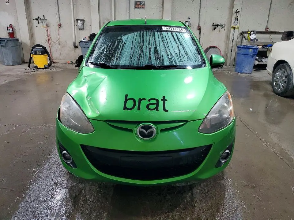 2013 MAZDA MAZDA2   