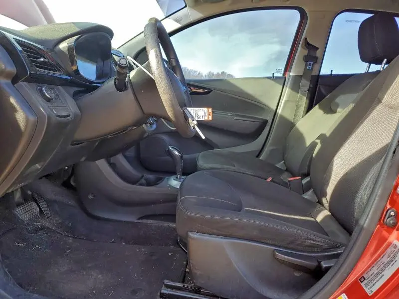 2016 CHEVROLET SPARK 1LT  