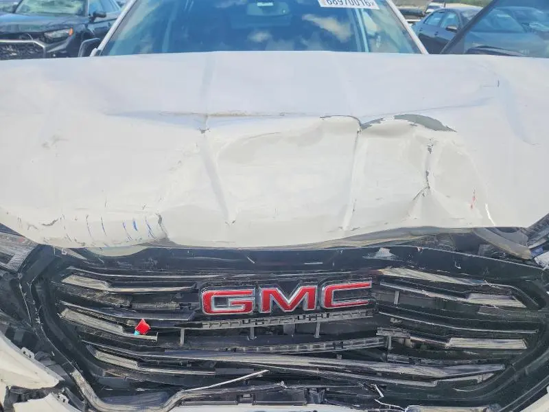 2023 GMC TERRAIN   