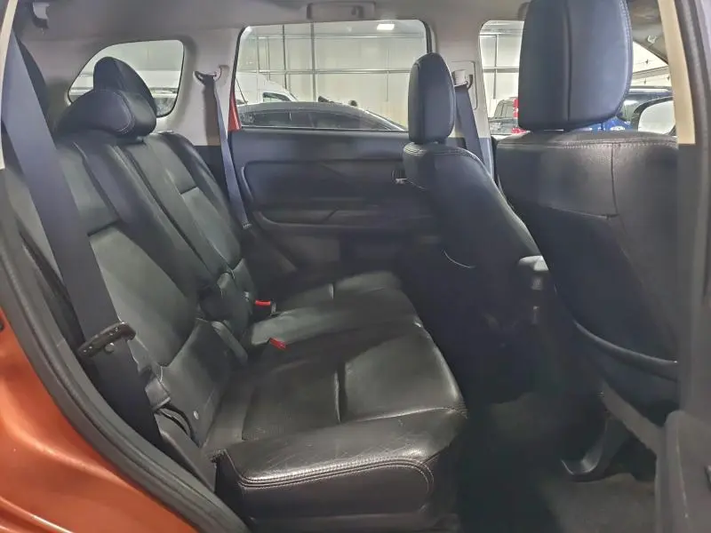 2014 MITSUBISHI OUTLANDER GT  