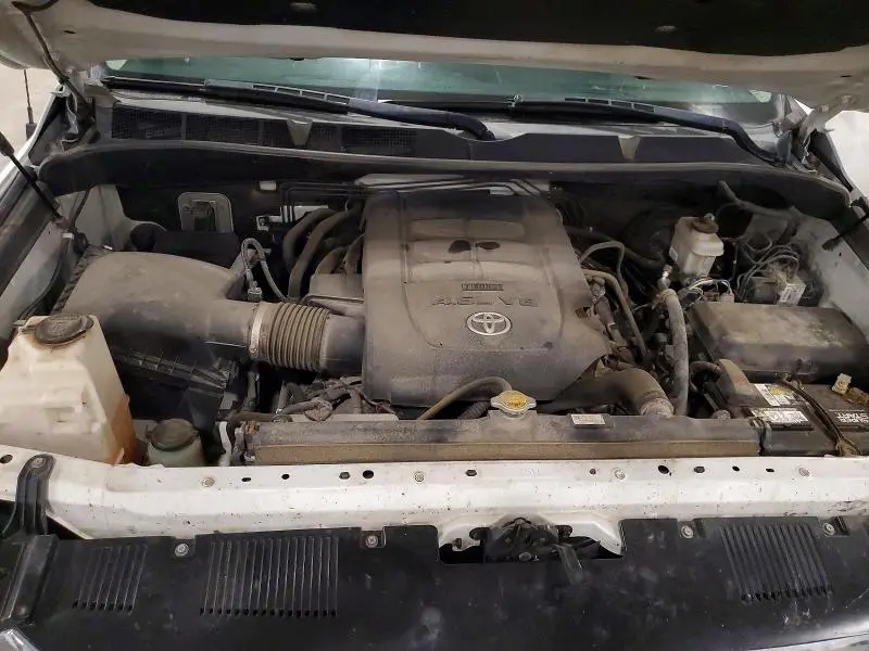 2017 TOYOTA TUNDRA SR5  
