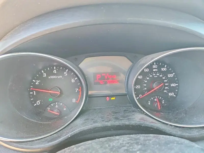2016 KIA SEDONA LX  