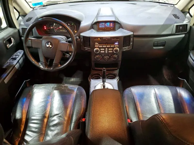 2010 MITSUBISHI ENDEAVOR SE  