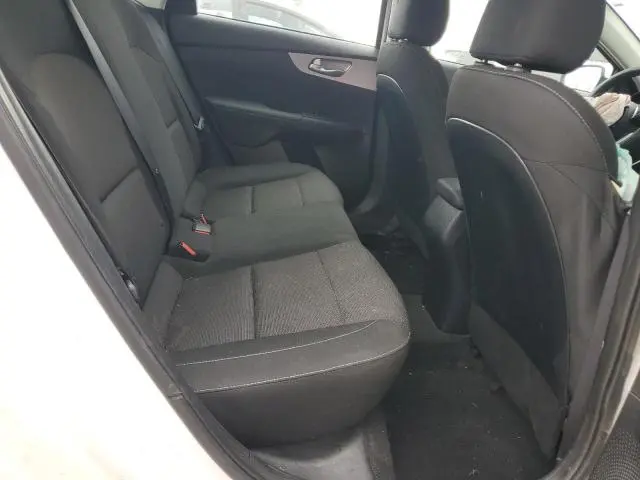 2024 KIA FORTE LX  