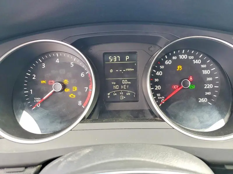 2016 VOLKSWAGEN JETTA SE  