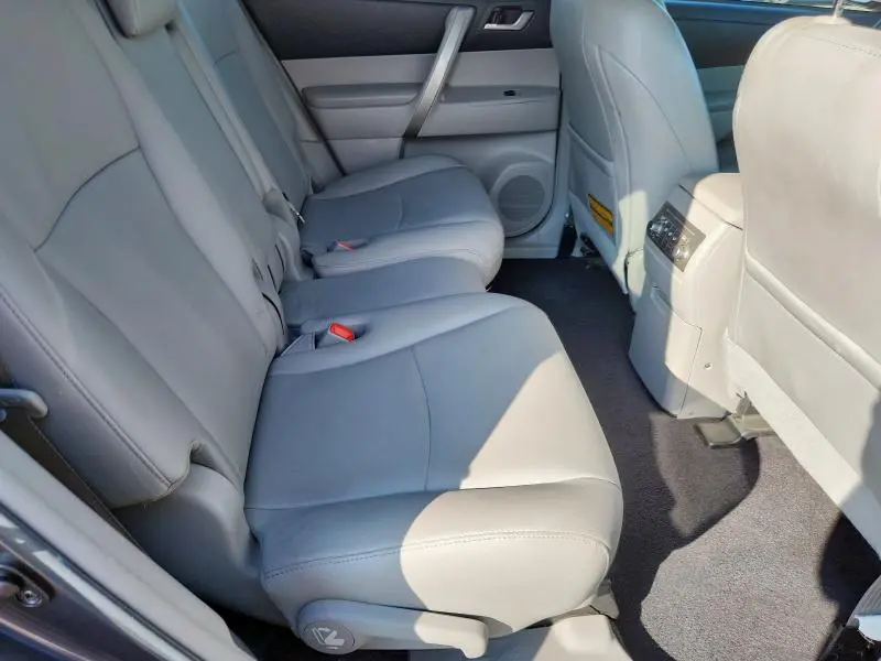 2013 TOYOTA HIGHLANDER BASE  