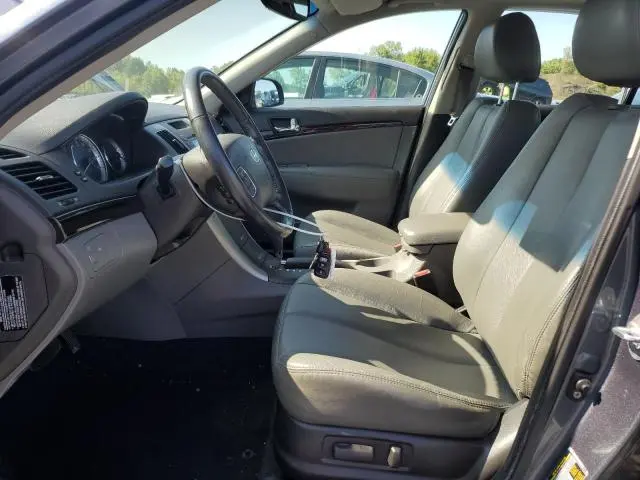 2010 HYUNDAI SONATA SE