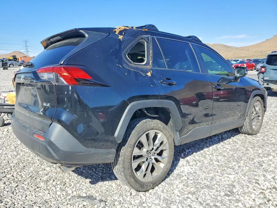 2019 TOYOTA RAV4   