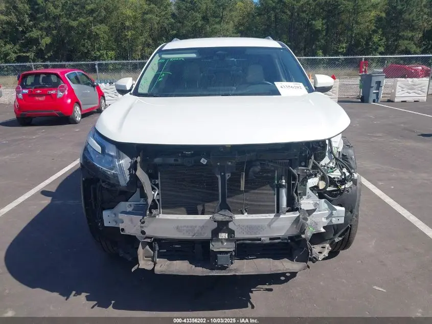 2022 NISSAN PATHFINDER SL 4WD