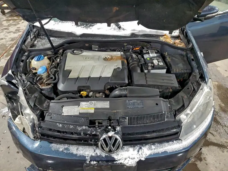 2011 VOLKSWAGEN GOLF   