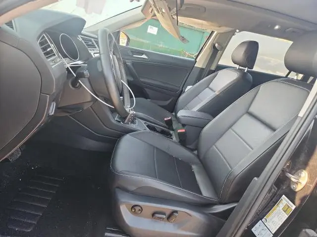 2021 VOLKSWAGEN TIGUAN SE  