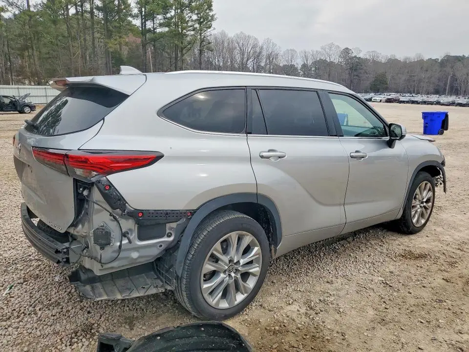 2023 TOYOTA HIGHLANDER LIMITED  