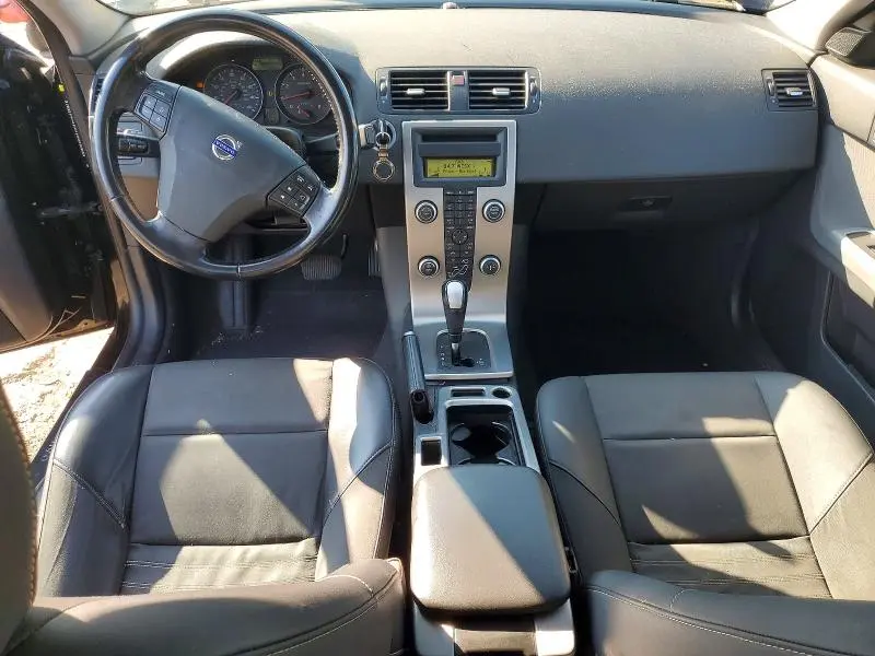 2010 VOLVO S40 2.4I  