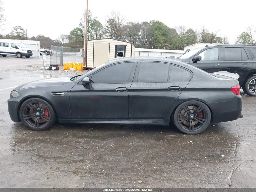 2014 BMW M5  