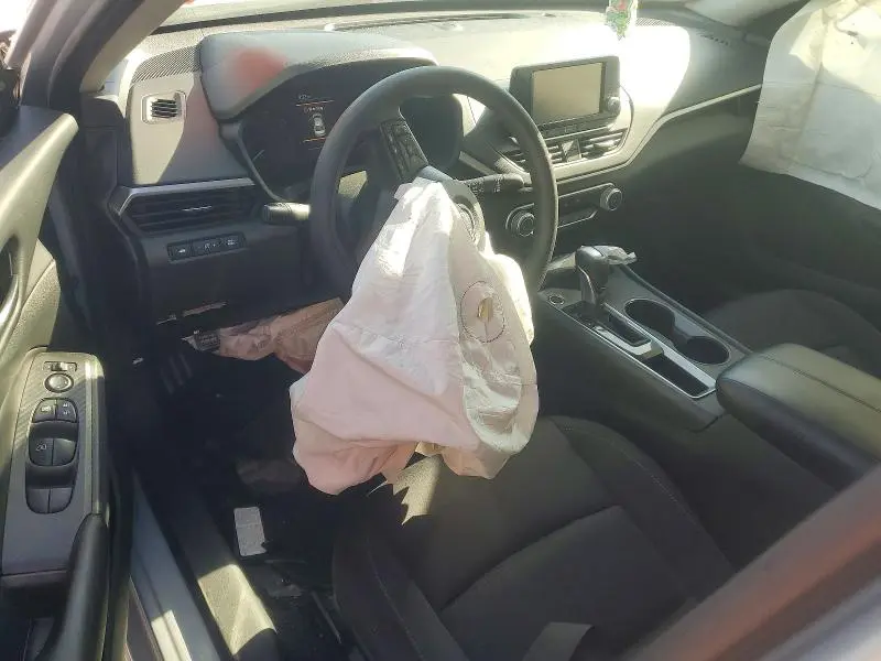 2024 NISSAN ALTIMA S  