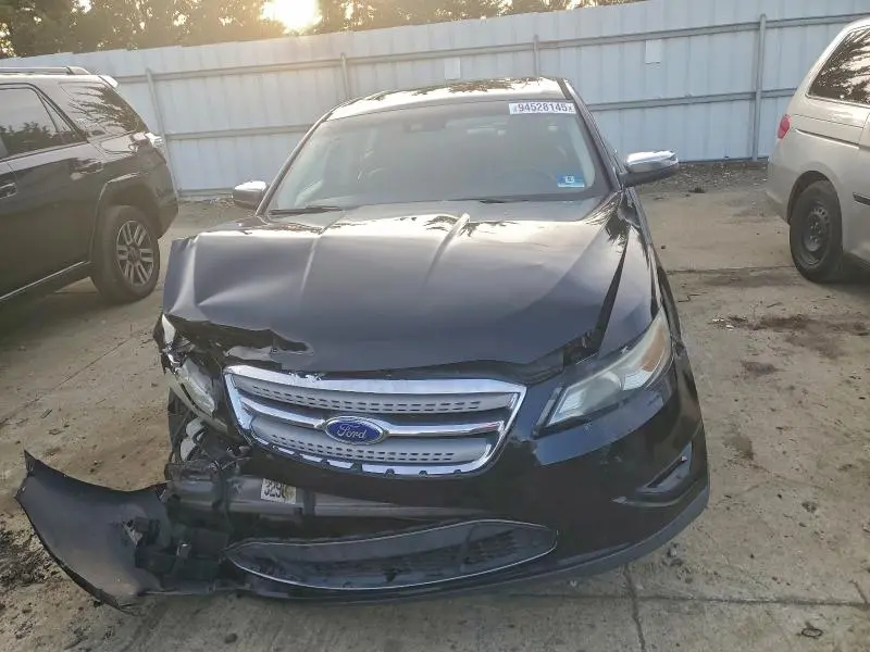 2012 FORD TAURUS LIMITED  