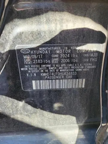 2017 HYUNDAI ELANTRA SE  