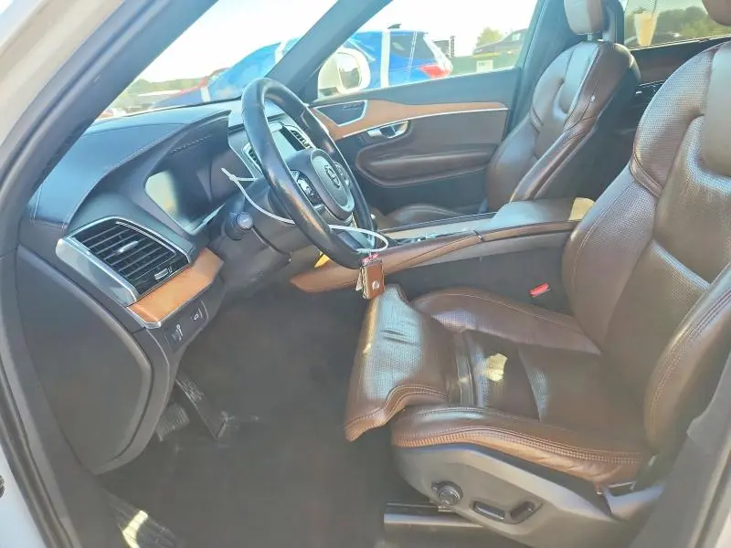 2018 VOLVO XC90 T6  